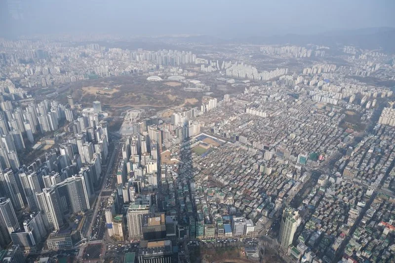2026년 집값 상승 전망 급감? 부동산 시장 현황 및 대응 전략