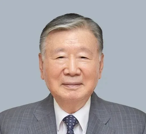 이중근 회장 2026년 운세: 사주, 관상, MBTI 분석 총정리