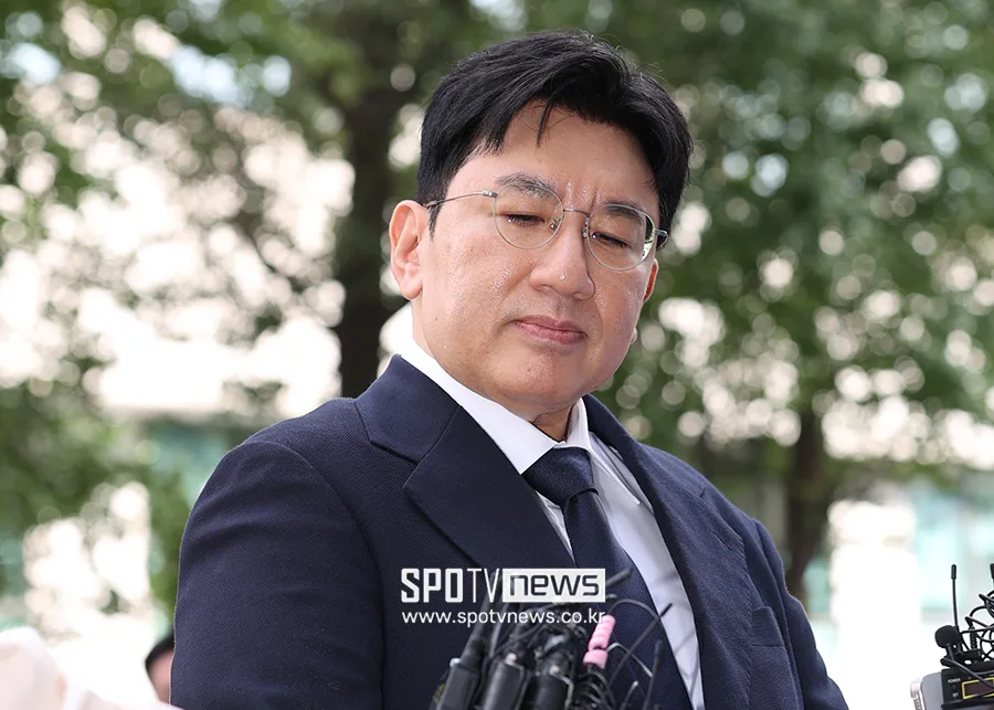 방시혁 구속영장 반려 2026: 1900억 부당이득 의혹 전말