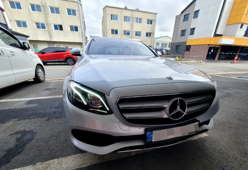 벤츠 E220D 배터리 교체 2026: 바르타 AGM95 최신 정보