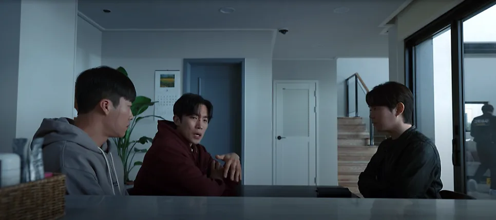 사냥개들 시즌2 2화: 두카티 93번의 의미와 숨겨진 디테일 2026