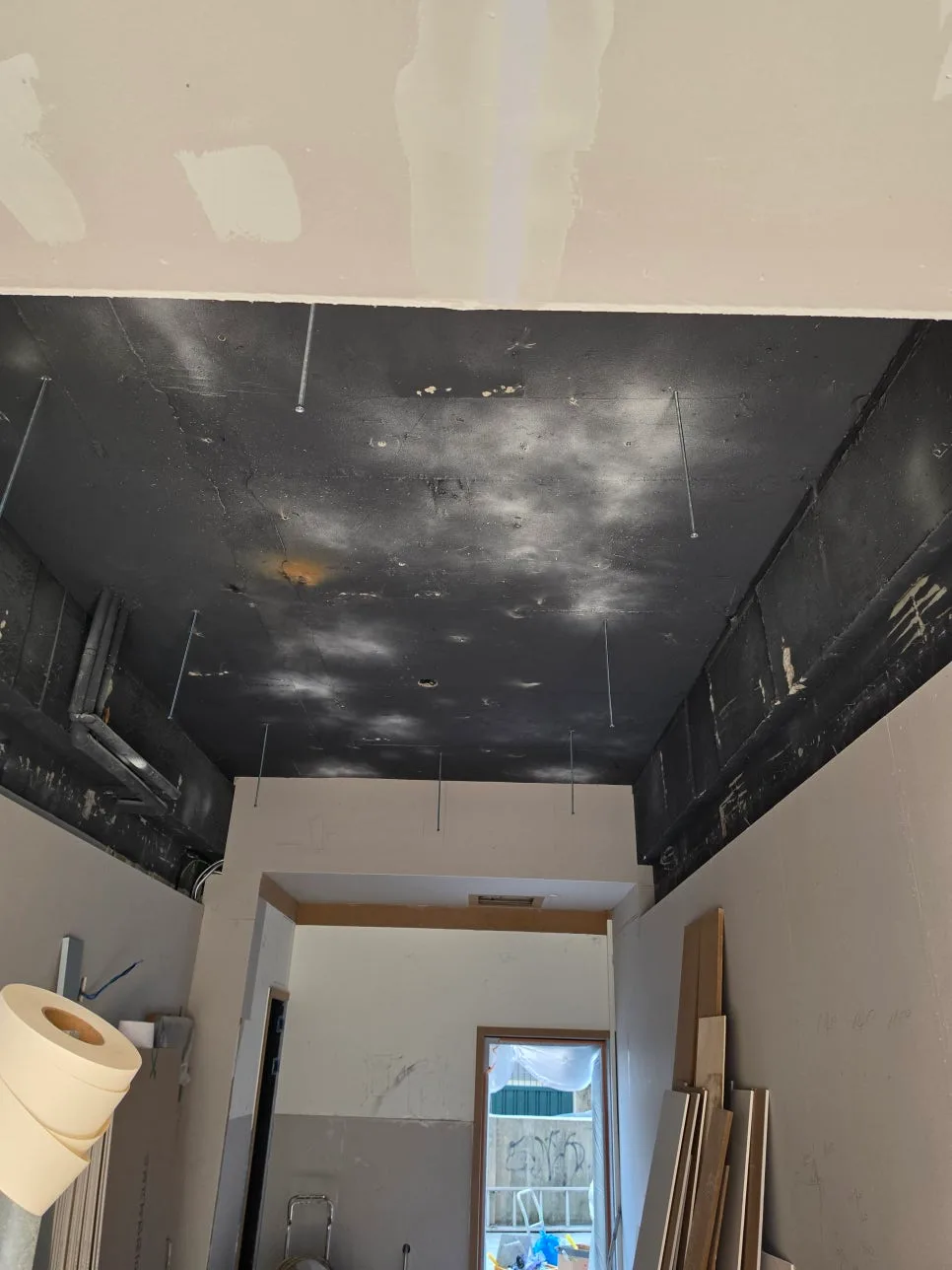 Korean Cafe AC Installation 2026: Exposed Ceilings & Angle Use 2