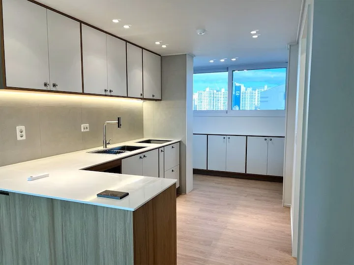 Korean Apartment Style 2026: Yeongdeungpo 24-Pyung Interior Makeover