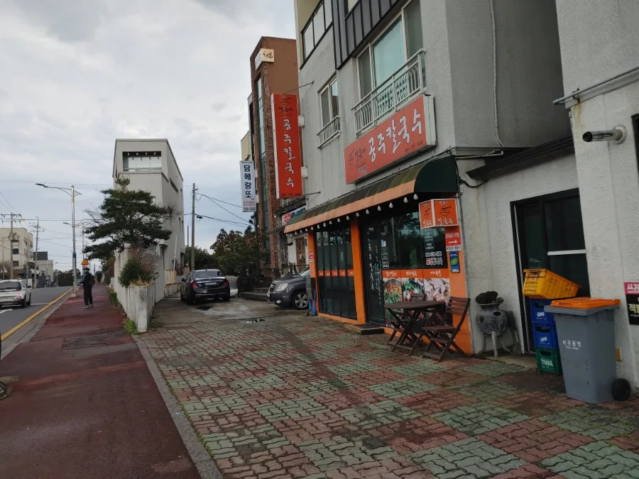 Jeju's 'Pang-a-Pang-a' Bakery 2026: Unmanned Shop Review