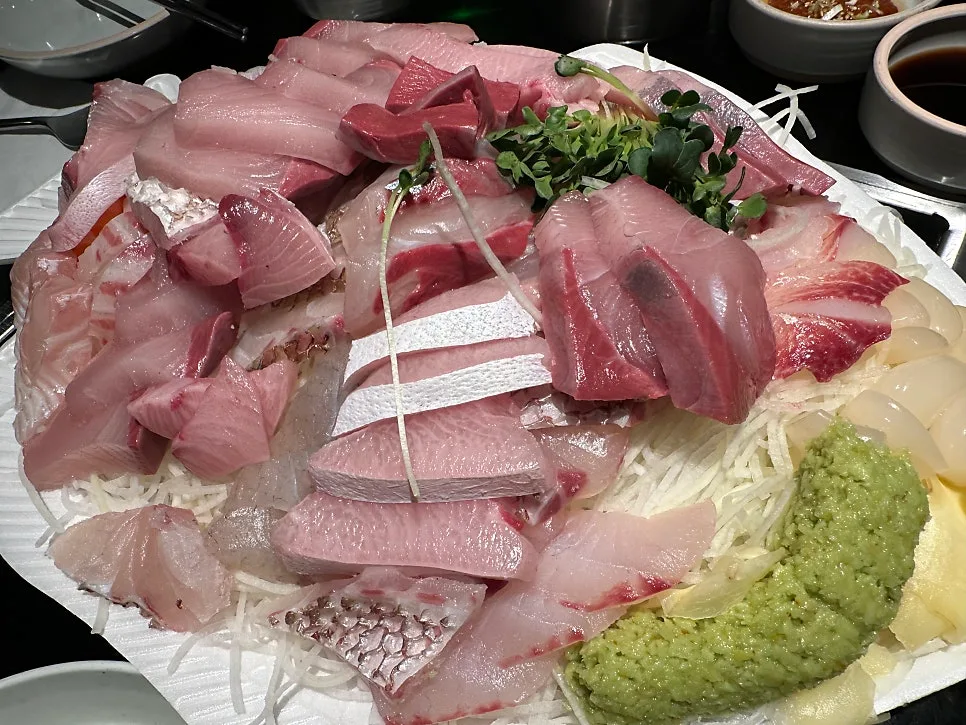 Best Winter Kingfish Restaurants 2026: Jinju Sikdang Experience