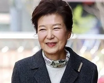 박근혜 2026년 운세: AI 분석으로 본 고독한 호랑이의 봄날