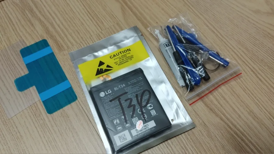 LG V30 자가 배터리 교체 2026: 성공 후기 및 주의사항 총정리