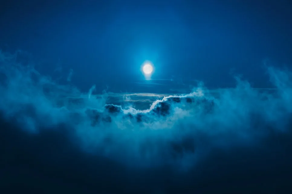 영어 회화 'Once in a blue moon' 뜻과 활용법 2026