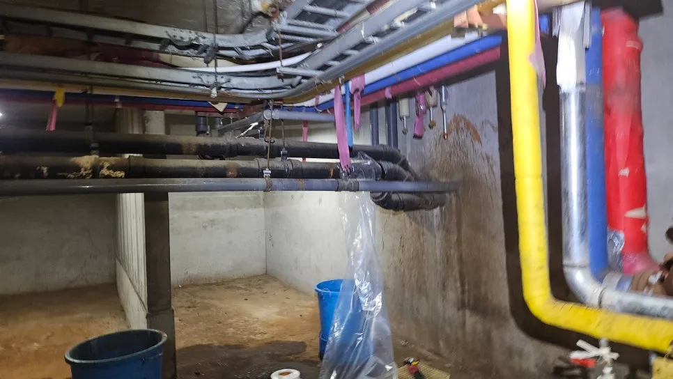 Fixing Clogged Cast Iron Pipes in US Apartments 2026 2