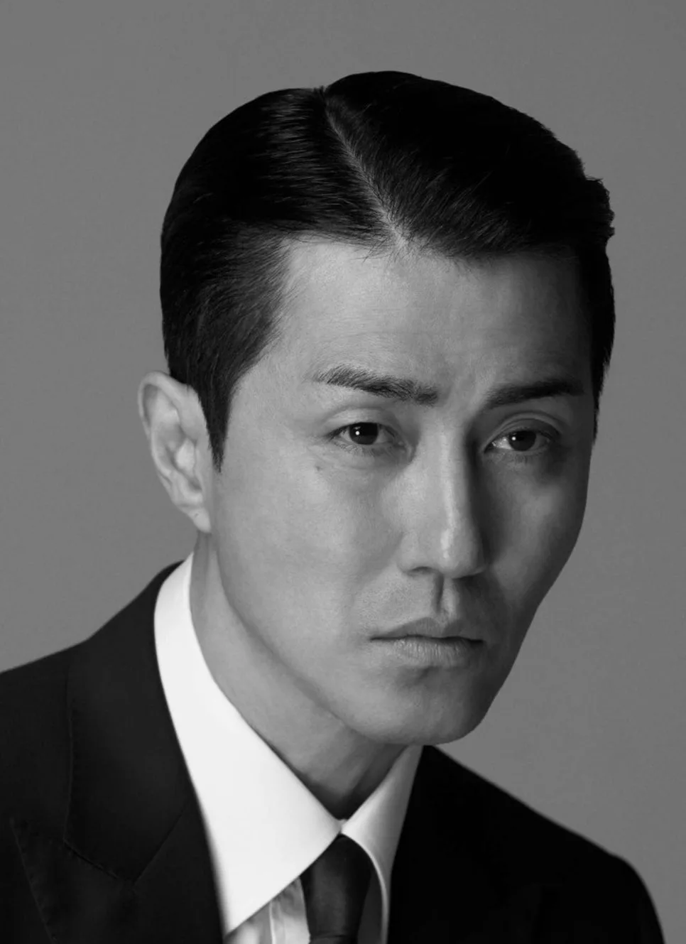 차승원 사주·관상 분석 2026: 불같은 에너지, 가족을 지키는 힘