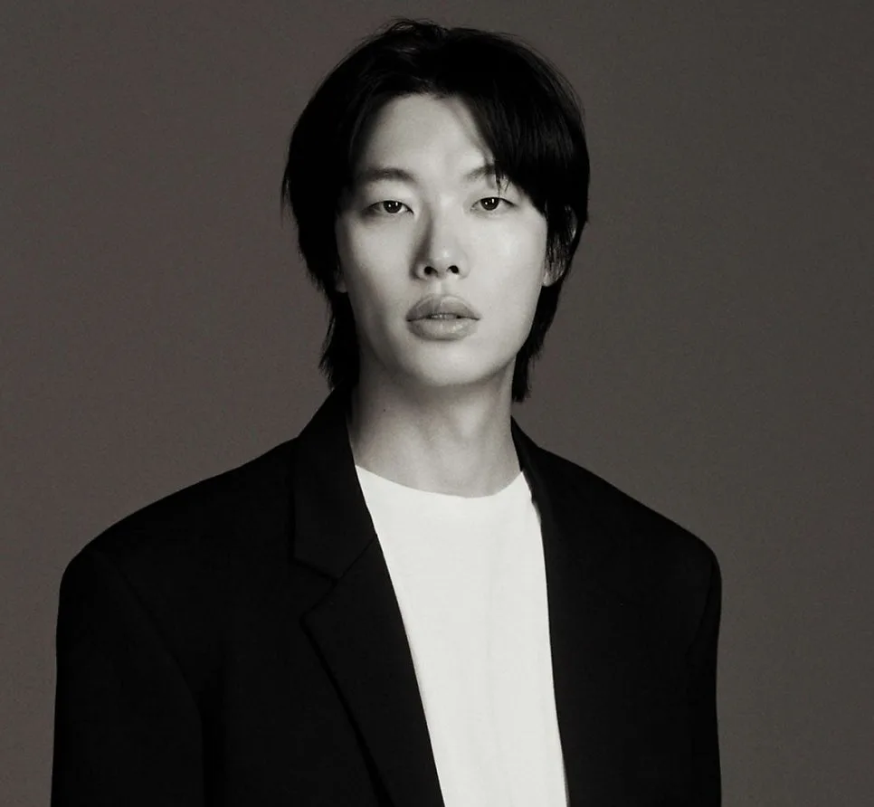 류준열 사주·관상·MBTI 분석: 2026년 글로벌 대관식 전망