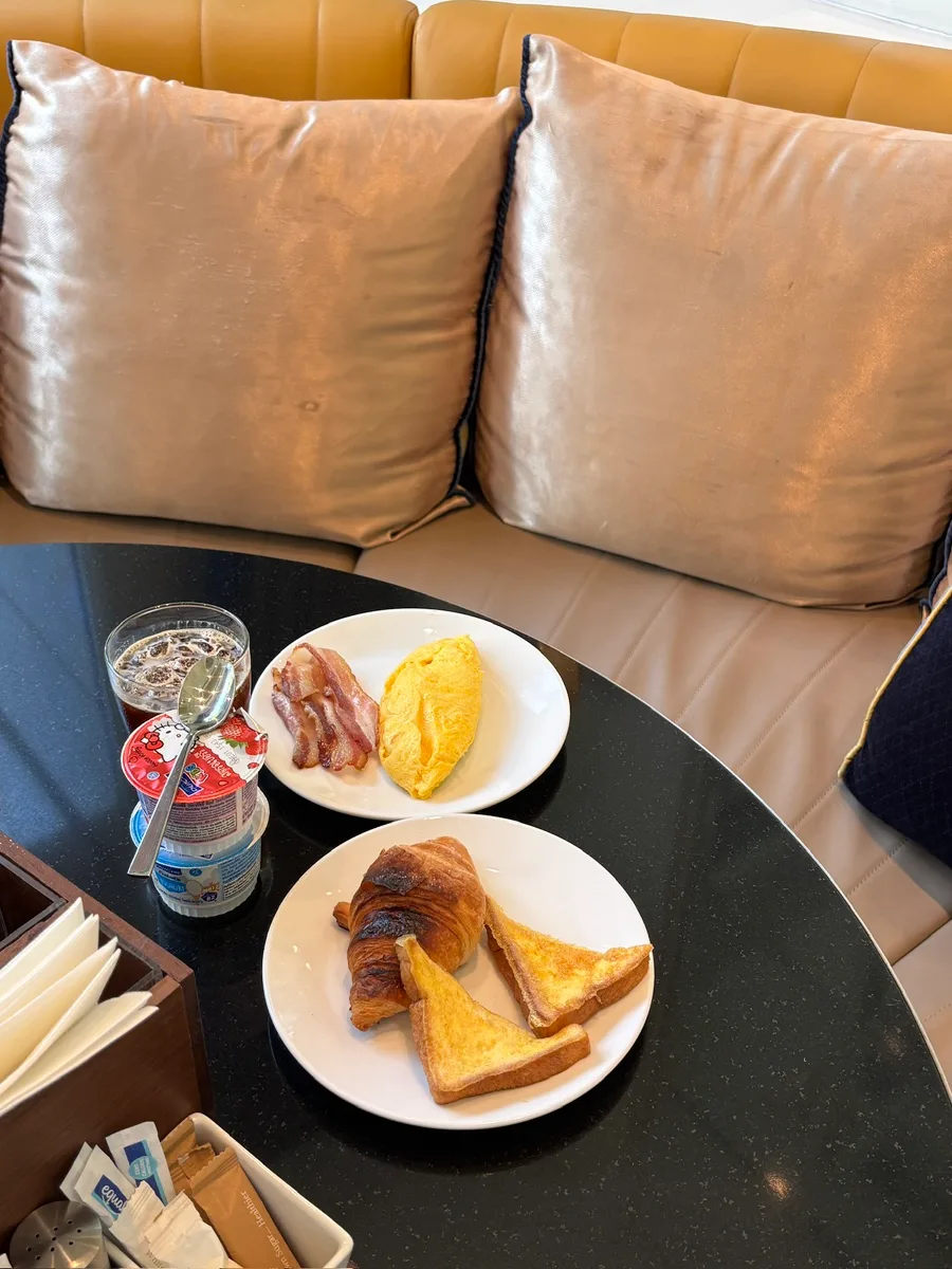 Bangkok Solo Female Travel Guide 2026: Thonglor & Song Wat Road