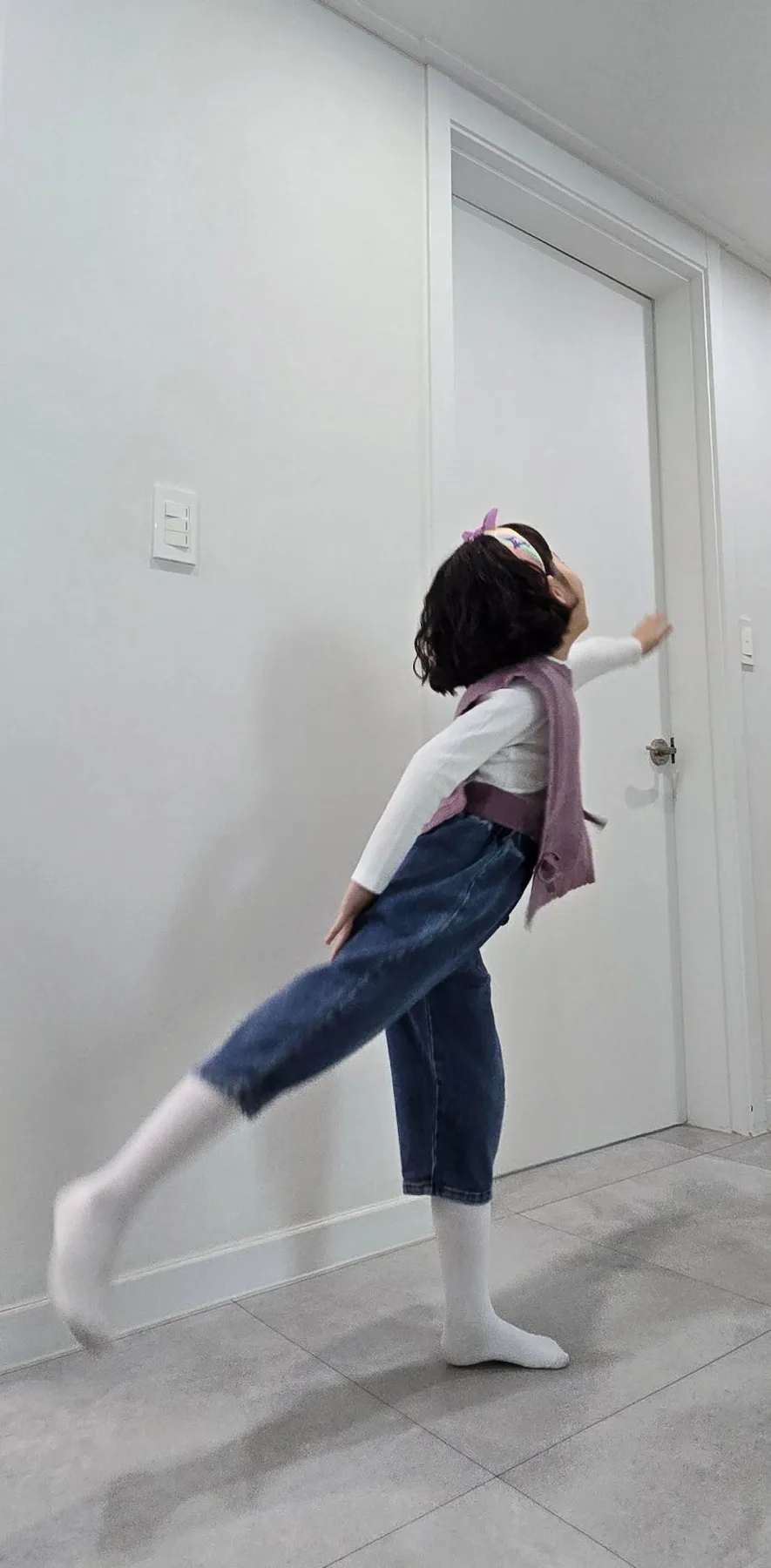 Kindergarten School Outfit Guide 2026: Beat 40-60°F Temps