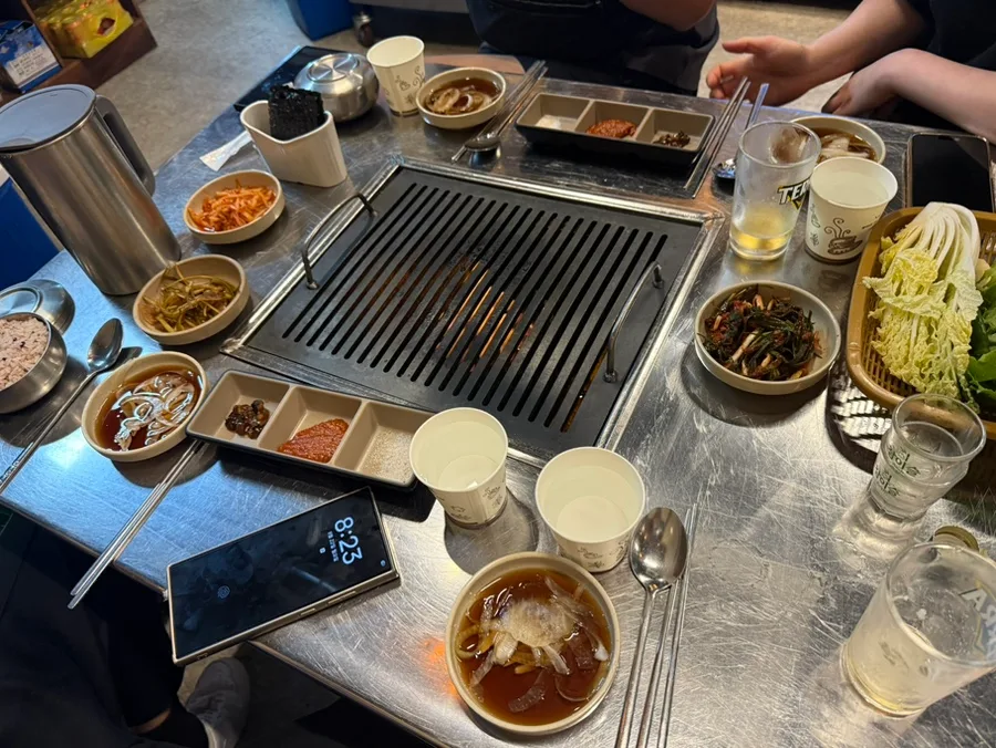 송도 주먹고기 맛집 2026: 파김치와 연탄불 삼박자 후기 2