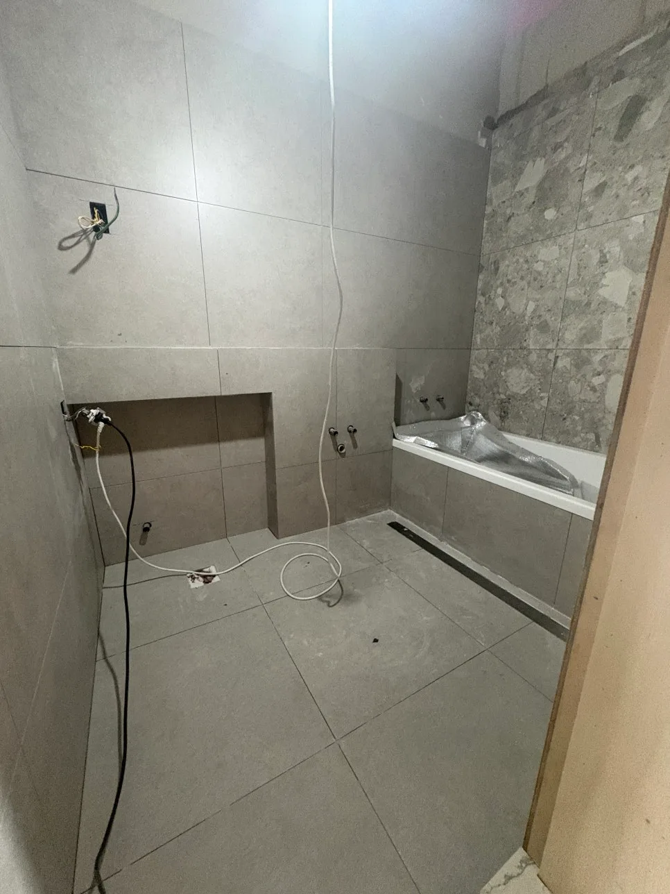 Korean Bathroom Makeover: Purplex Grout for 2026