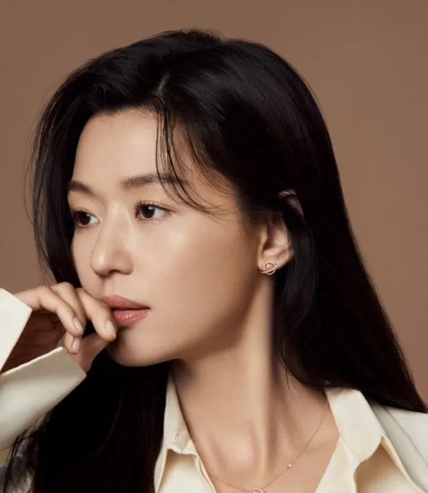 Jun Ji-hyun's Aura: Analyzing Her 2026 Fortune & Star Power