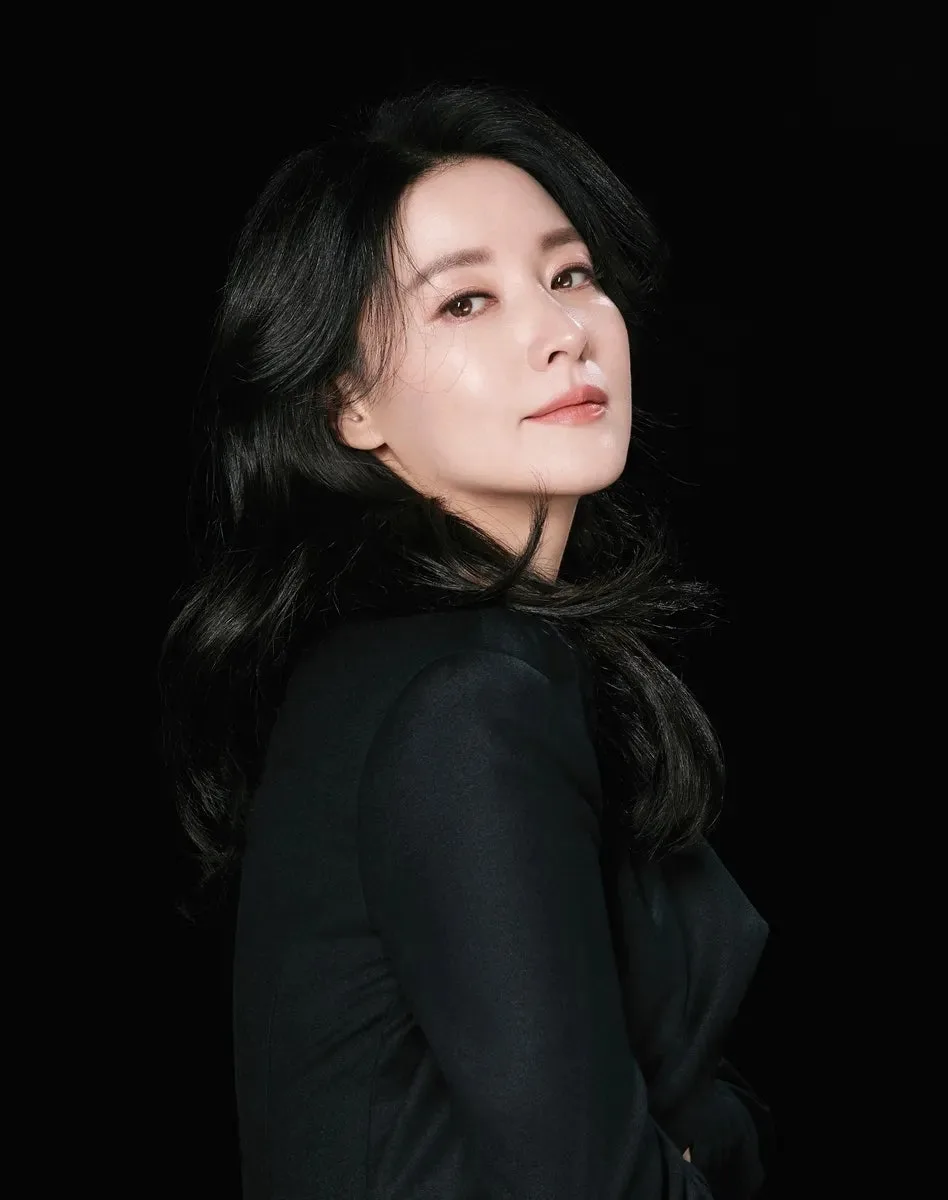 이영애 사주, 관상, MBTI 분석 2026: 설중매 같은 그녀의 강인함은?