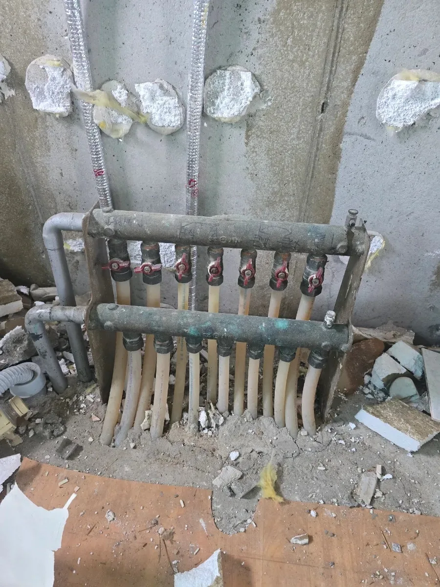 Replace Apartment Heating Manifold 2026: Fix Corrosion & Leaks