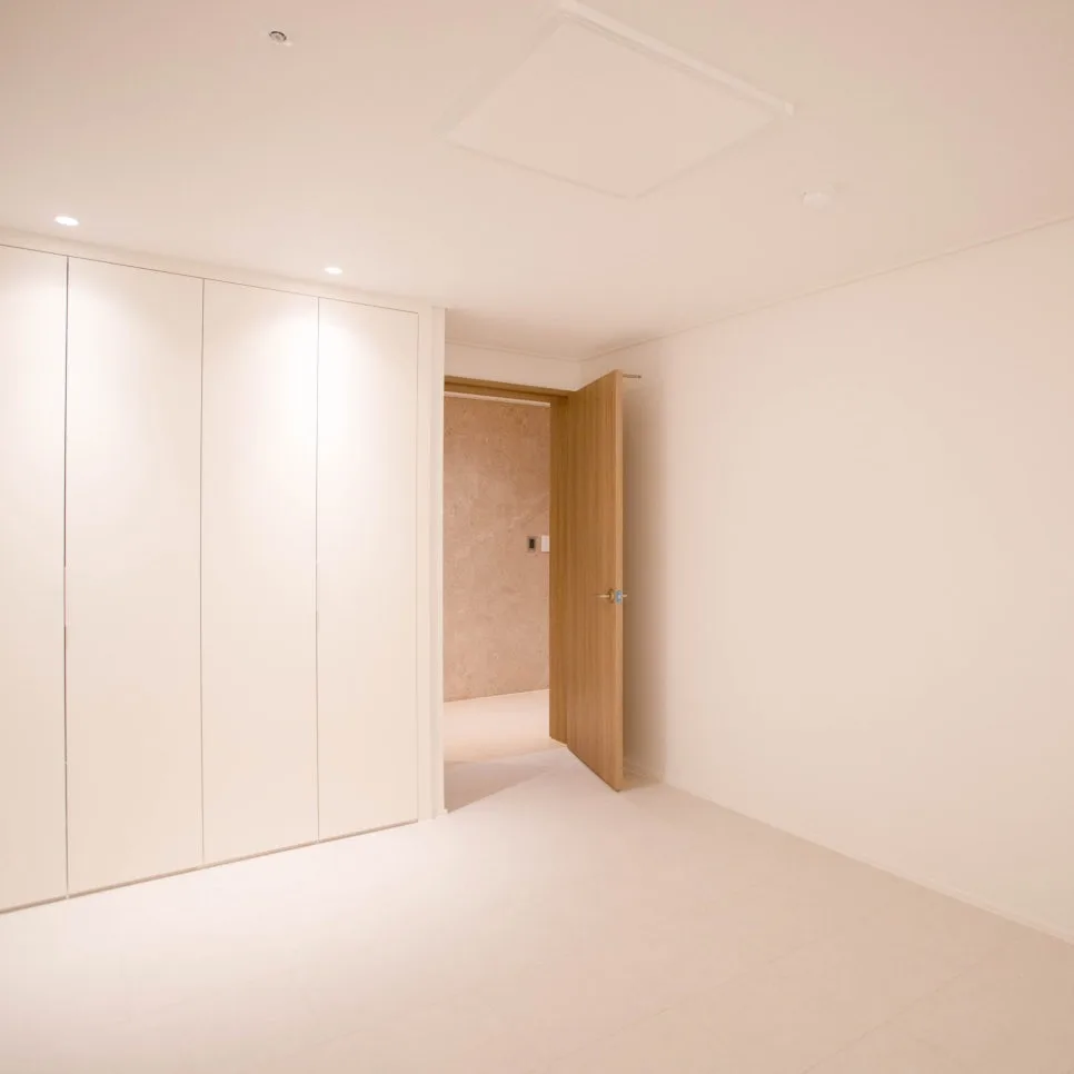 Korean Apartment Style 2026: Modern Wood Interior Guide