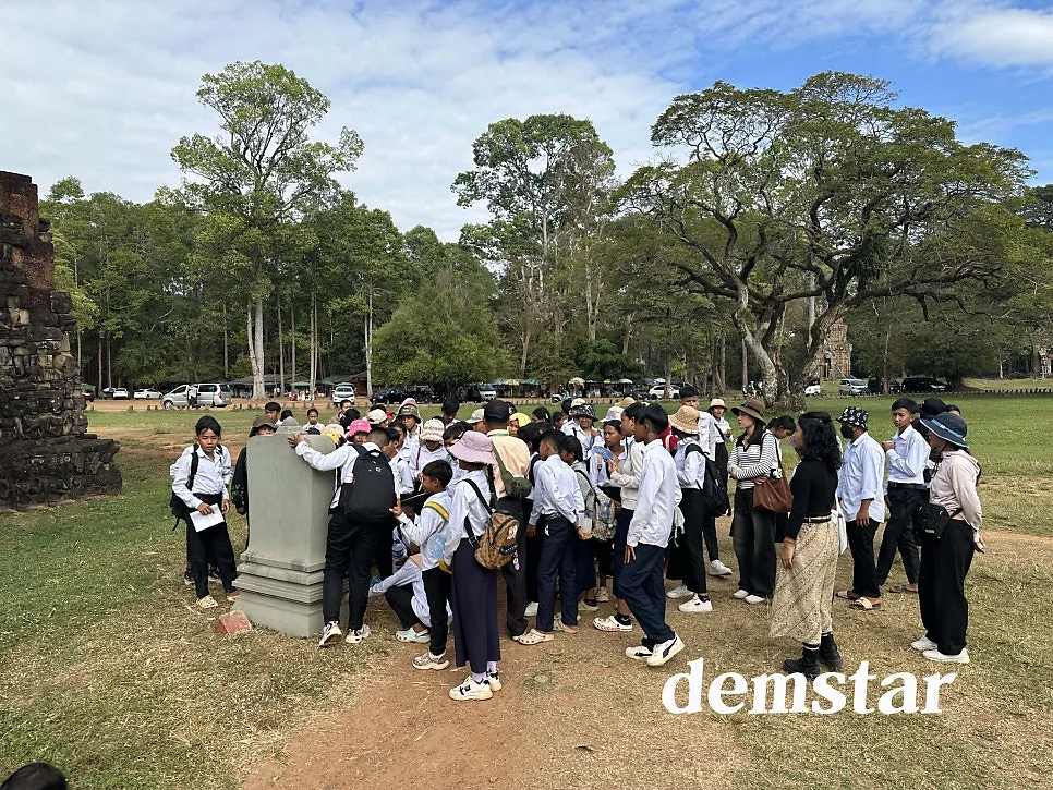 Angkor's Royal Terraces: A 2026 Guide to Cambodia's History