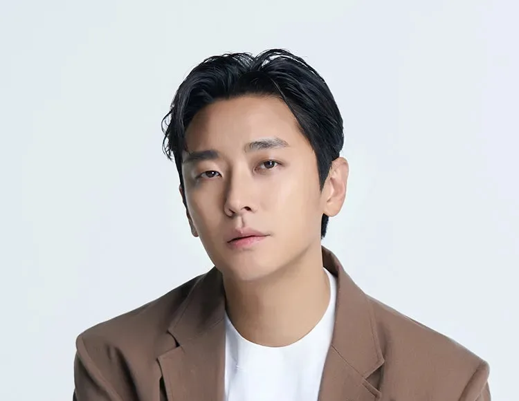 주지훈의 치명적 퇴폐미 비밀: MBTI, 사주, 관상 분석 2026