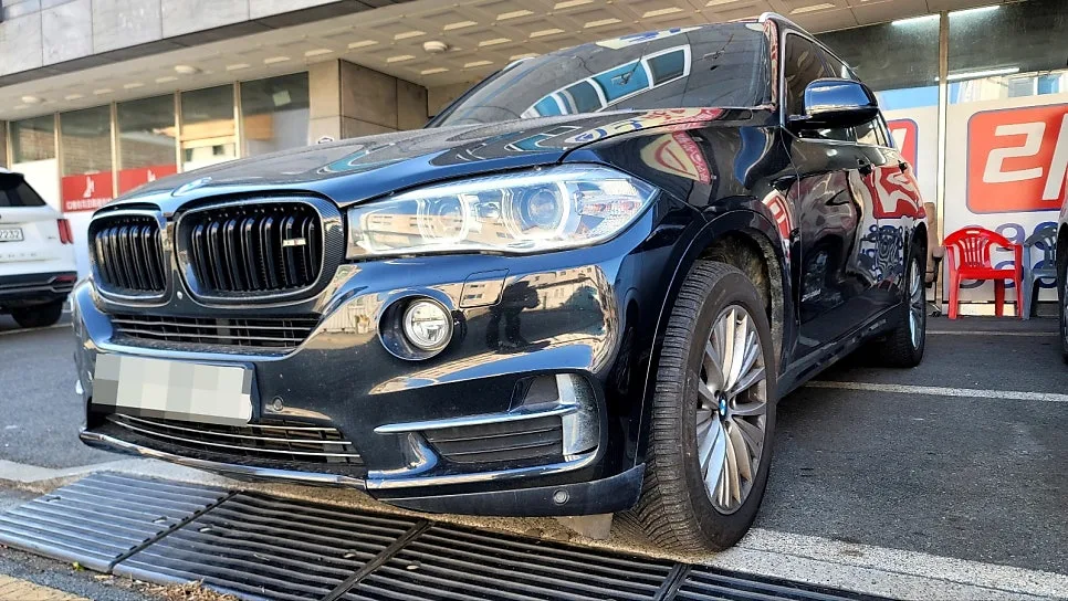 BMW X5 배터리 교체 비용 및 코딩 완벽 가이드 2026