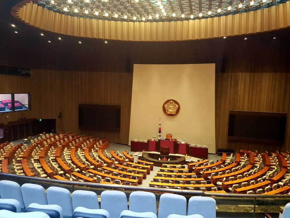 2026년 4월 22일 주요 뉴스: 대통령 베트남 정상회담과 검수완박 논란
