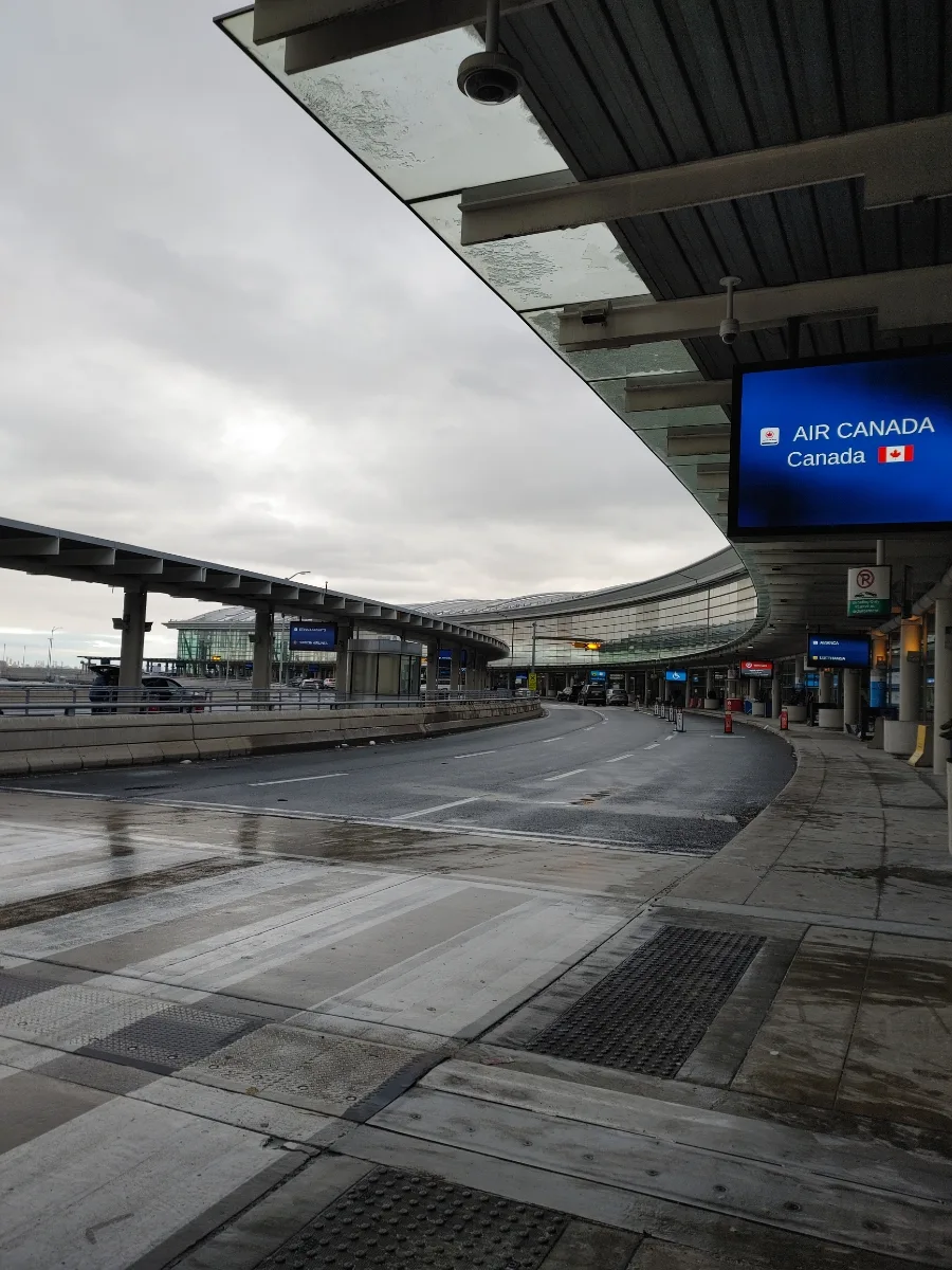 2026년 토론토 피어슨 공항 오로라 목격 경험: 유나이티드항공 탑승 후기